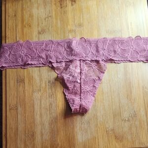 PINK thongs